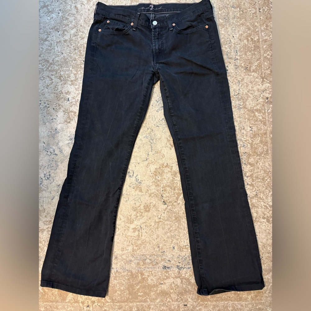 Women’s Boot Cut Jeans in Black — Classic Everyday Fit